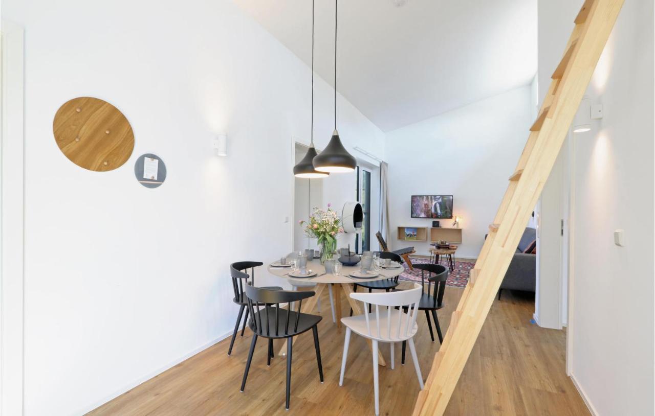 Awesome Home In Lembruch-Duemmer See With Kitchen المظهر الخارجي الصورة